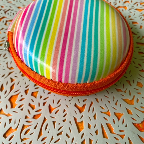 NWT Rainbow Stripe Brightly Designed Tech EarBud Zipper Travel Storage M… - Picture 4 of 5